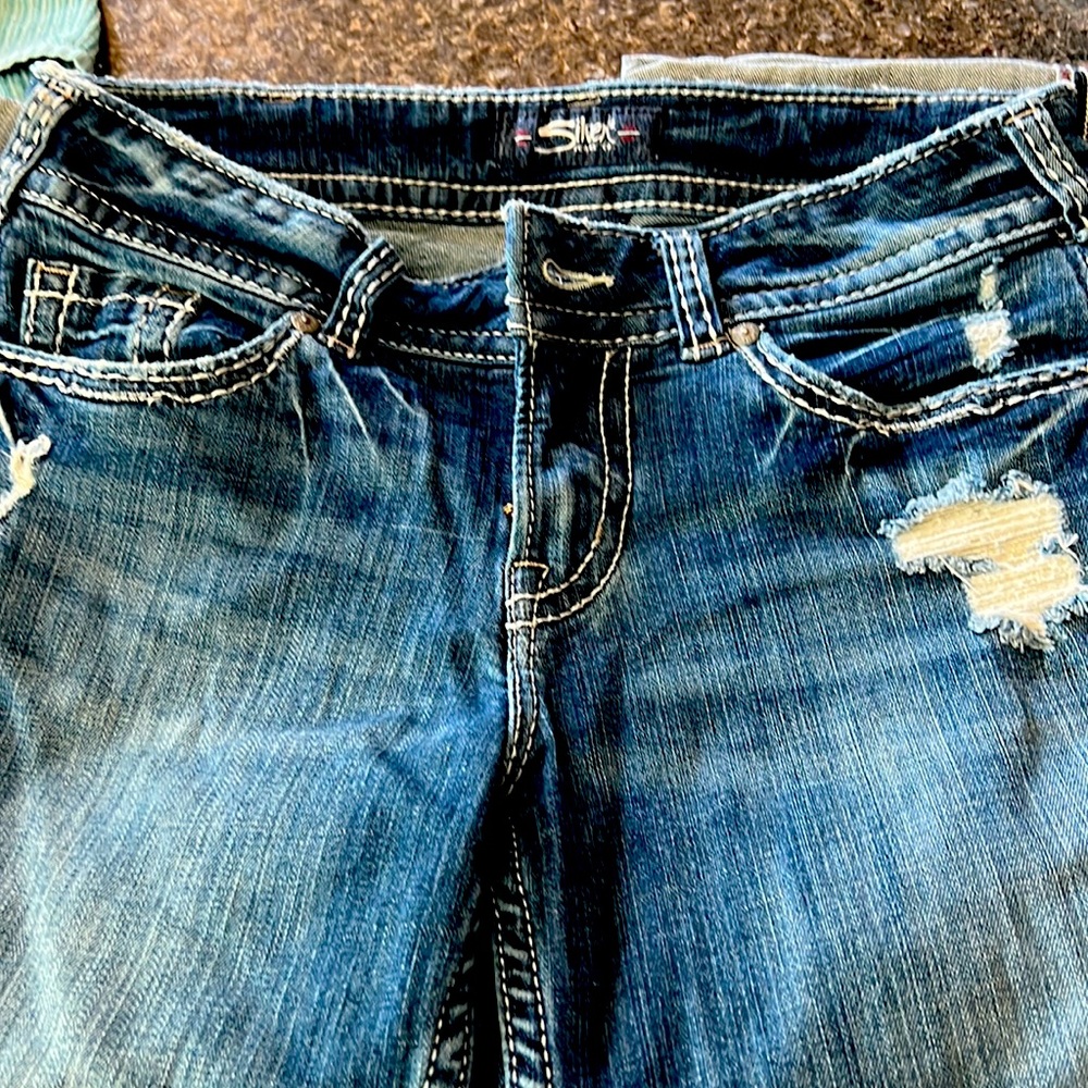 Silver Jeans Capris.  Size 31/22.5.